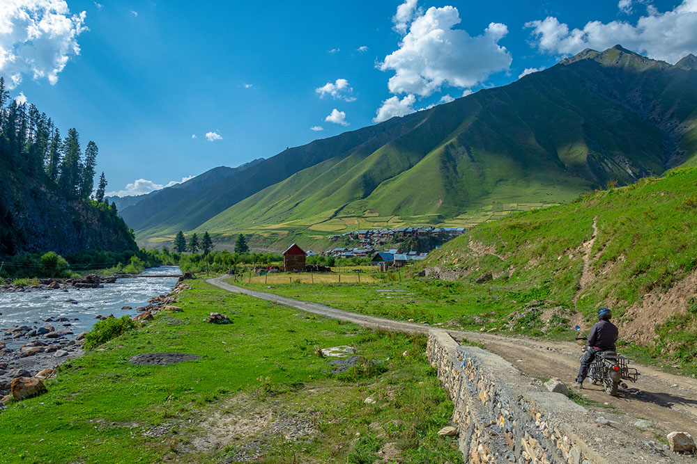 Scenic Photo of Gurez taken by Vargis Khan Source: vargiskhan.com